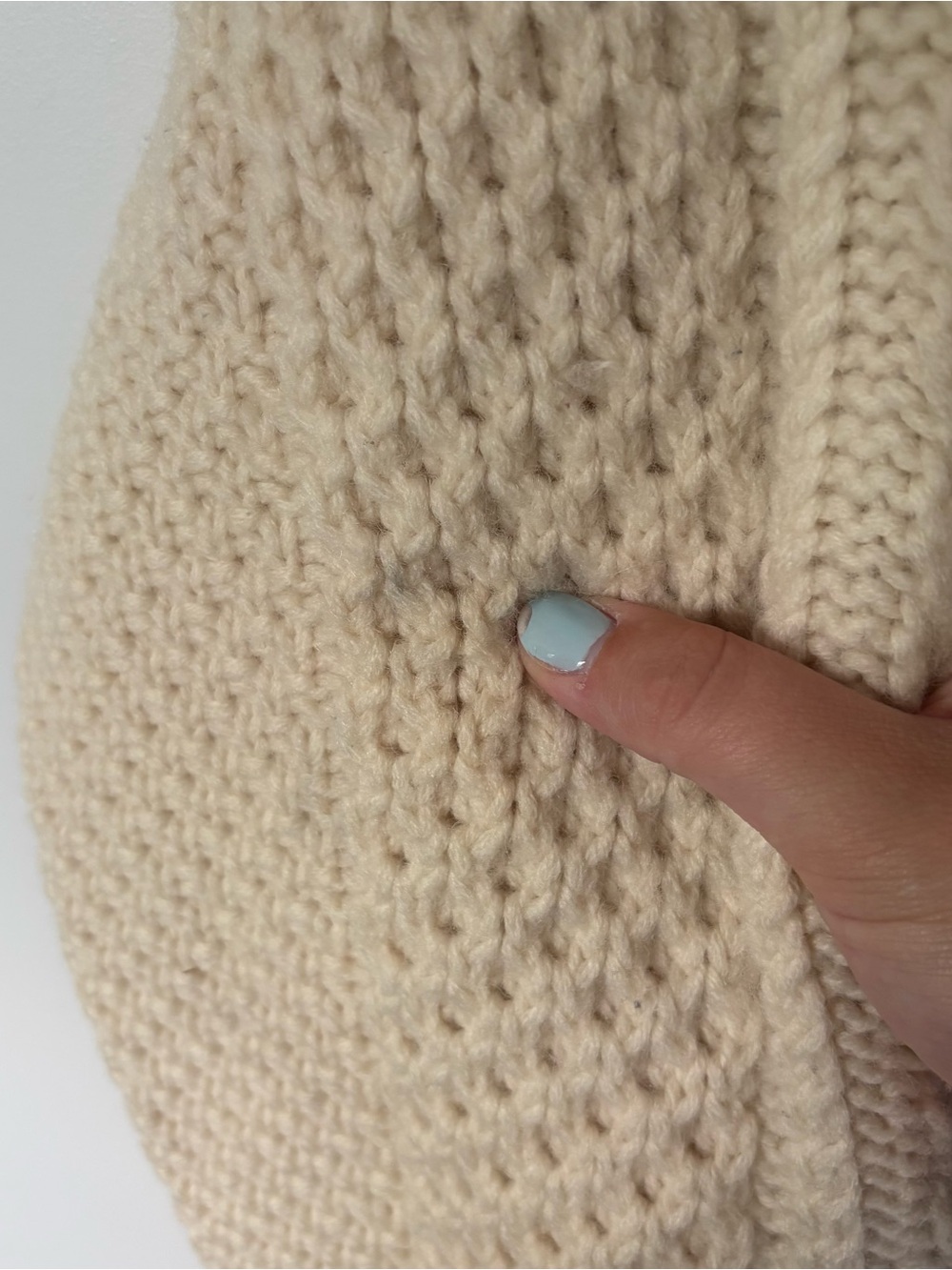 Vintage Danier 100% Pure Virgin Wool Cable Knit Fisherman Sweater Cream M - Picture 6 of 12